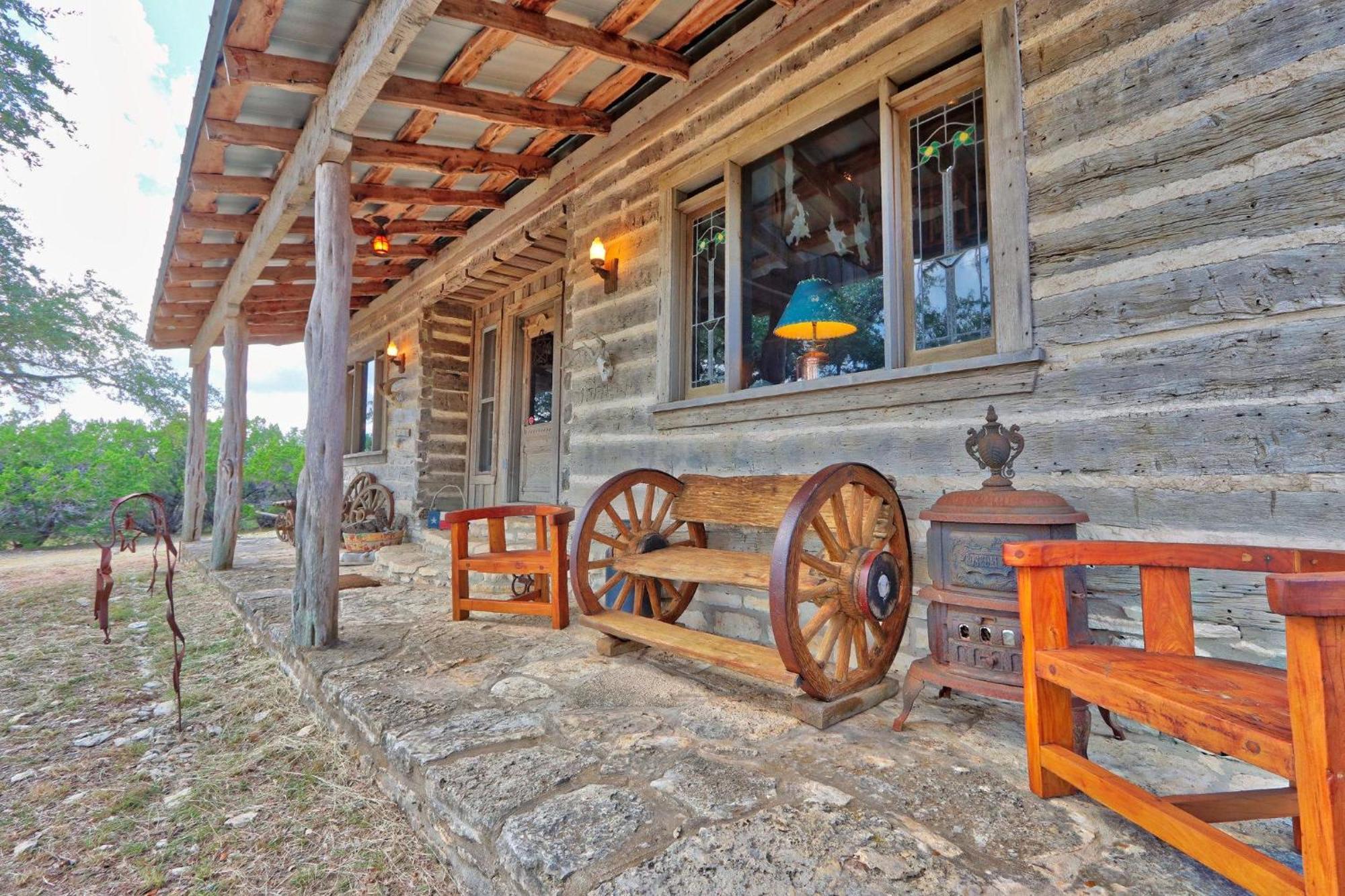 Log Cabin At Old Glory Ranch Wimberley Exterior photo
