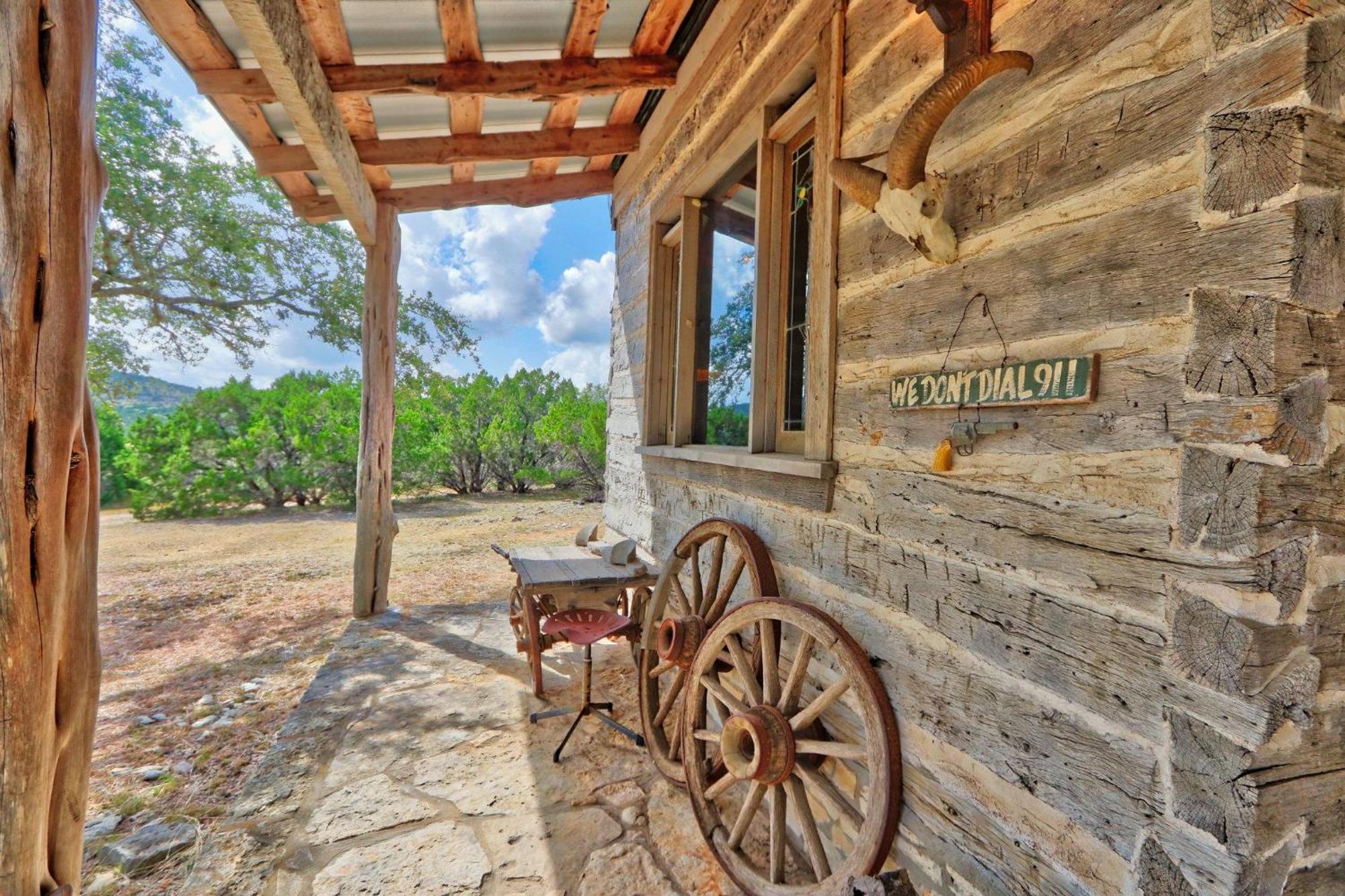 Log Cabin At Old Glory Ranch Wimberley Exterior photo
